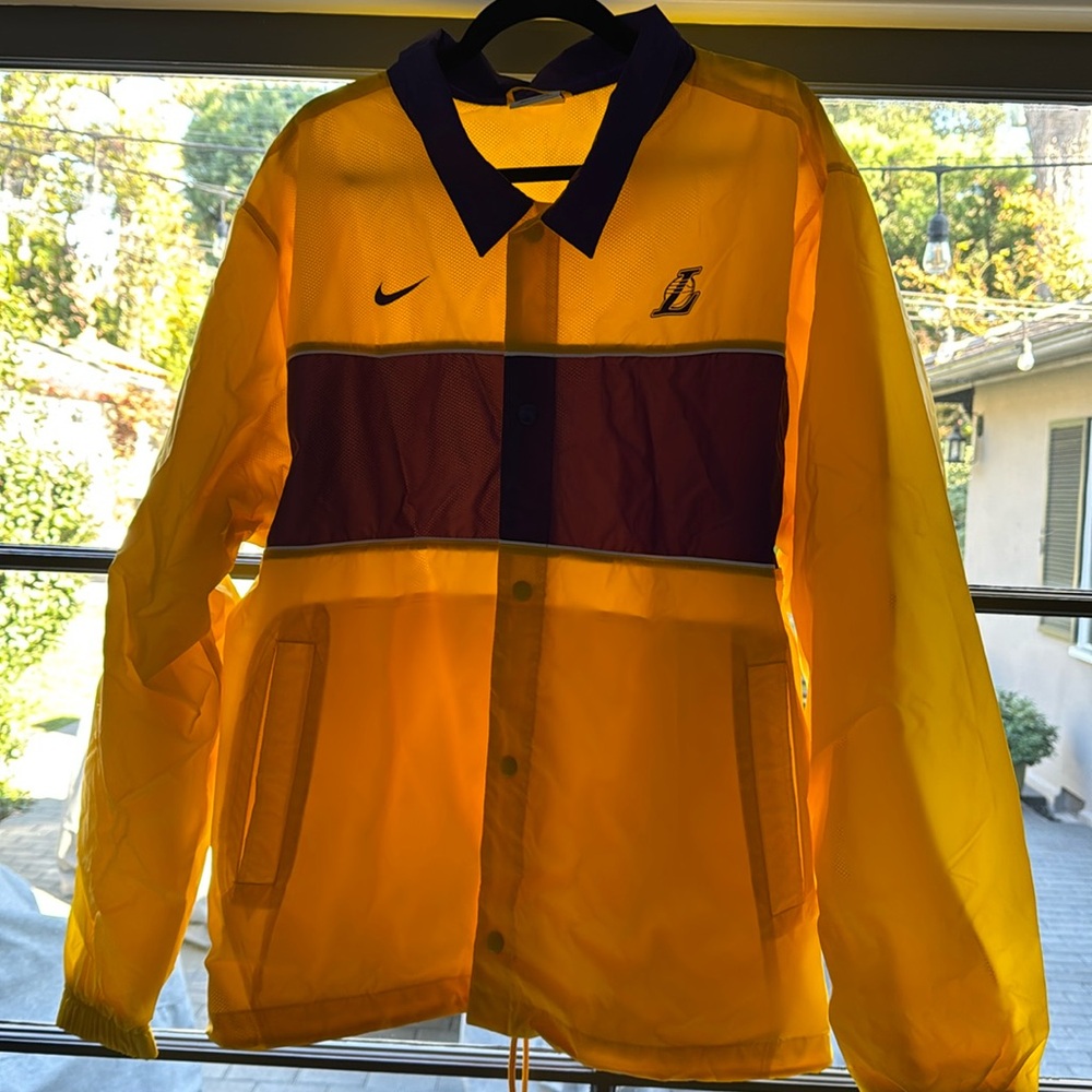 Official LA Lakers windbreaker